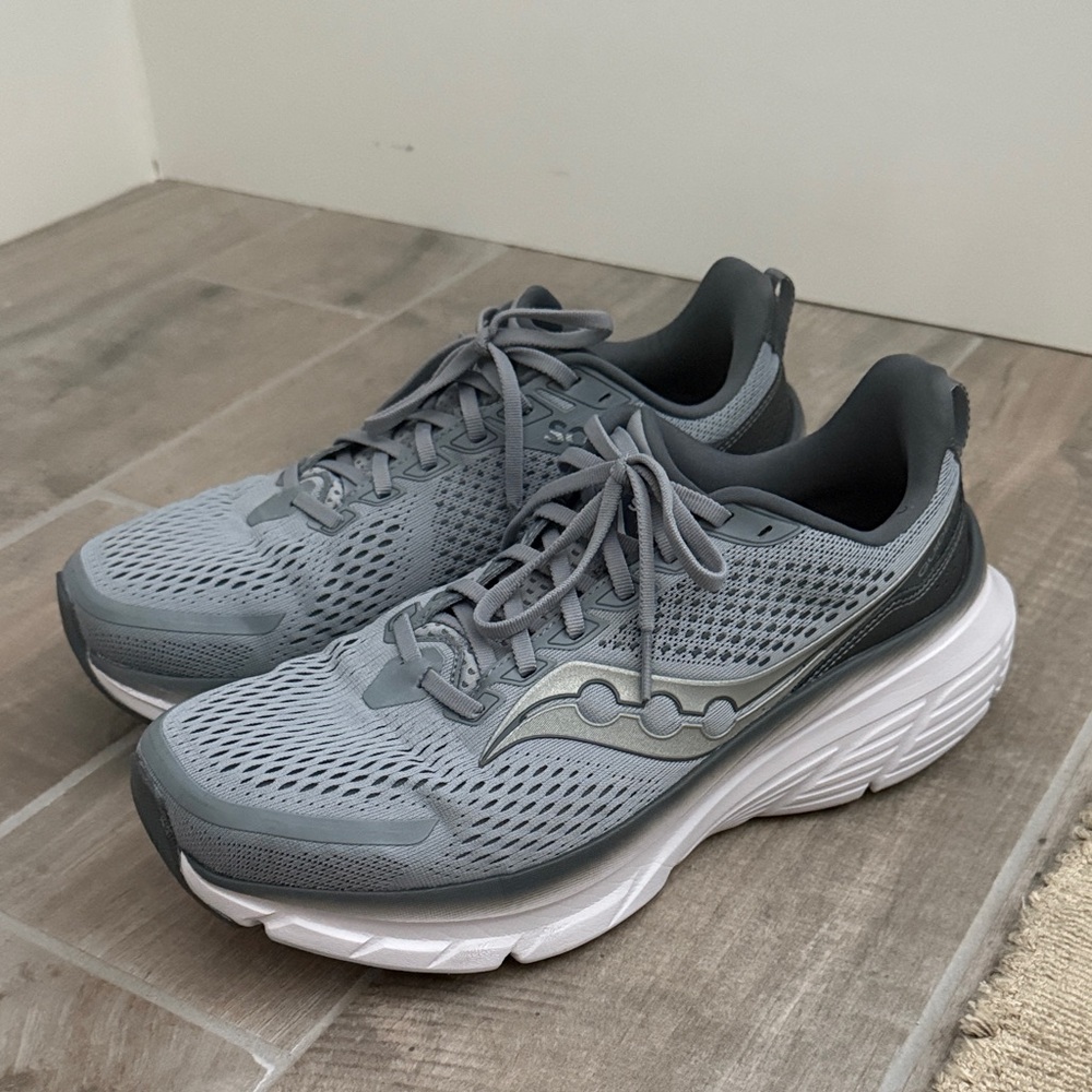 Saucony Men’s Guide 17 Running Shoes